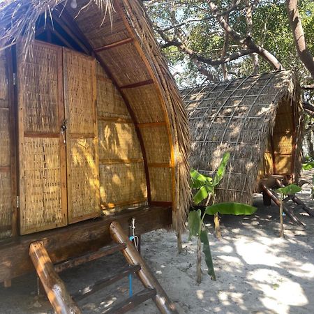 Rafikis Retreat Vandrarhem Derm Tkov Village Exteriör bild