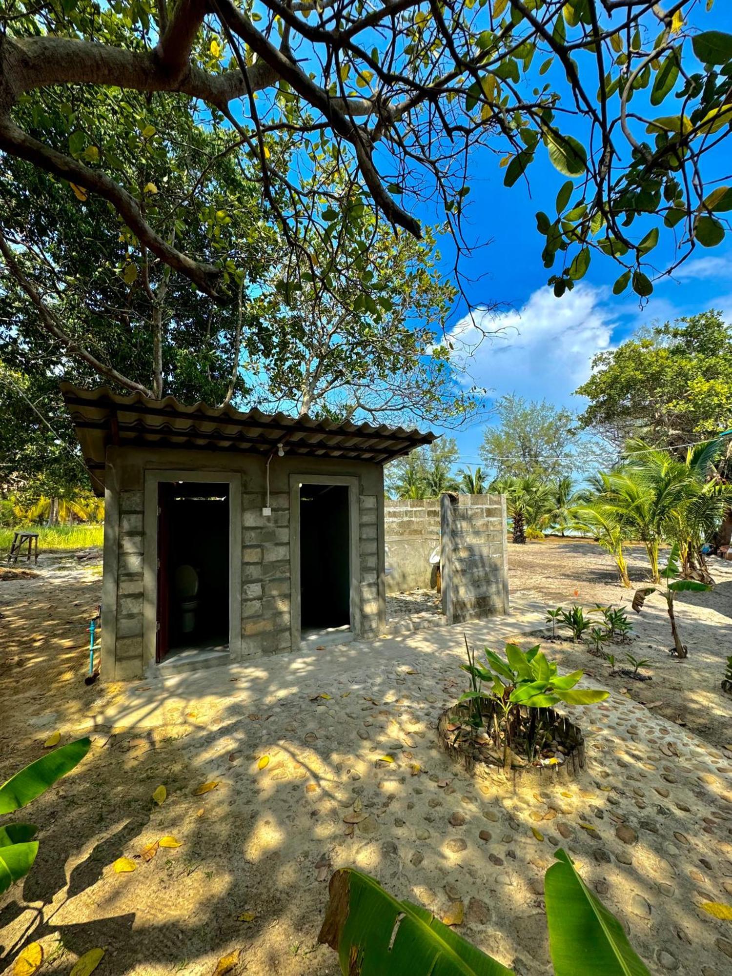Rafikis Retreat Vandrarhem Derm Tkov Village Exteriör bild
